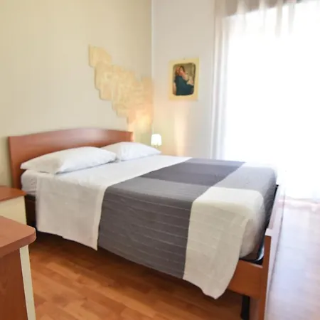 La Terrazza Sul Porto מרינה די רגוזה